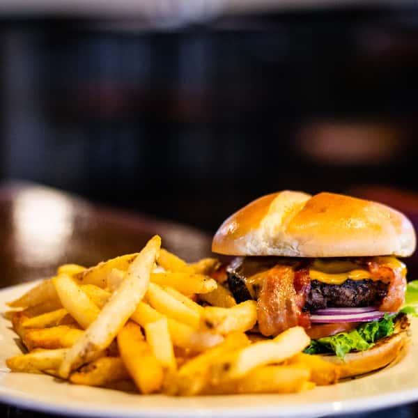 burger with bacon
