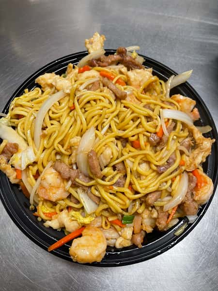 Shrimp Lo Mein Noodles