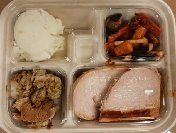 Thanksgiving Dinner for 1-Only Available for pickup on Wednesday, November 25th from 8:00 AM until 11:30 AM