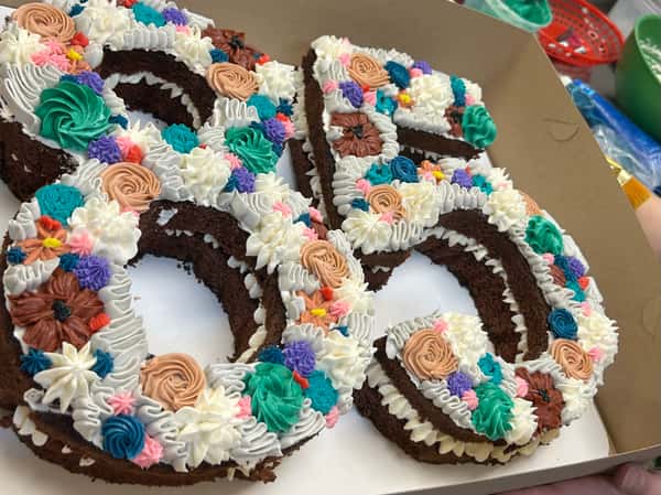 Full Size Sheet Cake (80-100 servings)