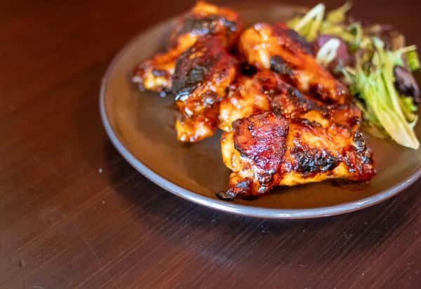 Six Baked Chicken Wings