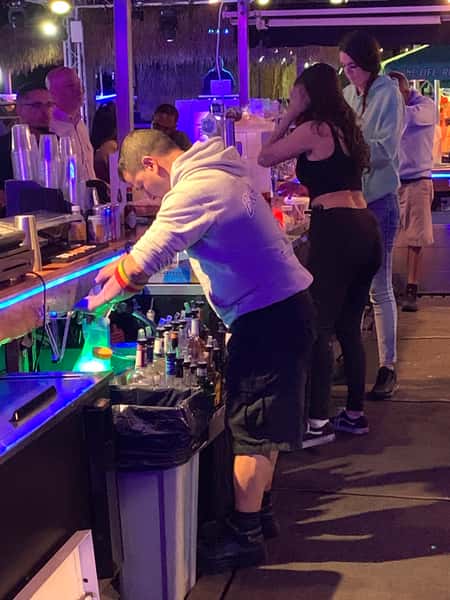 bar time
