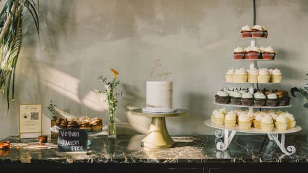Vidrio Wedding Display Station