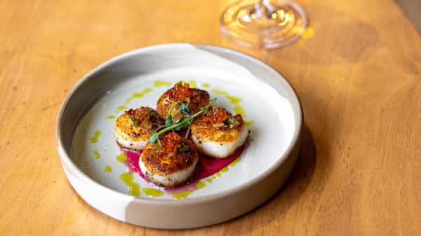 Seared Scallops*