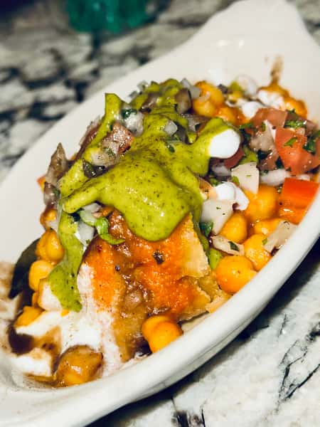 Samosa chaat