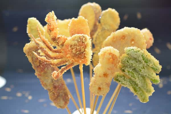 Kushi-Katsu Moriawase
