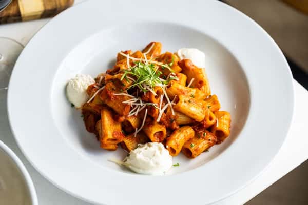Spicy rigatoni