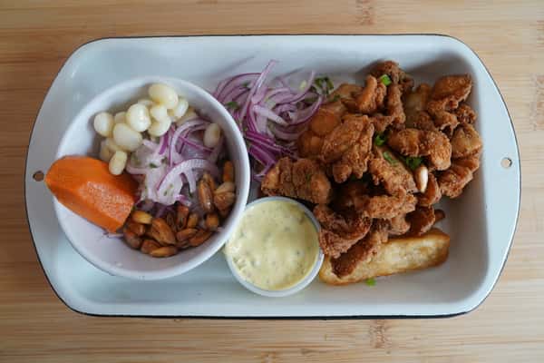 Duo Marino Chicharron de Pescado y Ceviche
