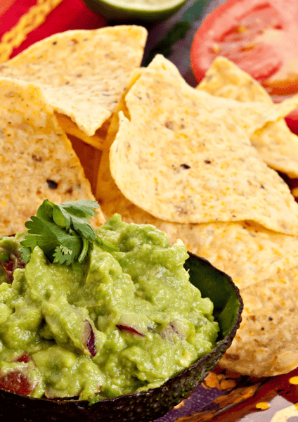 Guac and trotilla