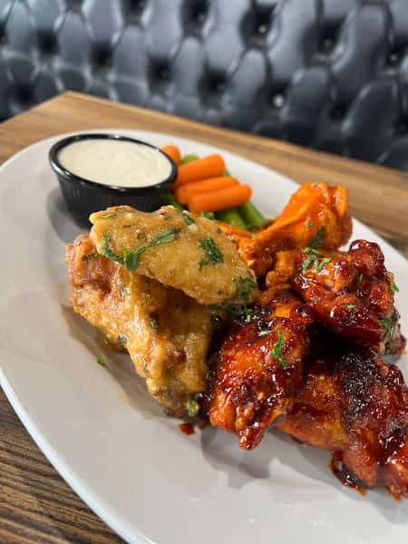 Henry's_Kitchen_+_Drink_Wings