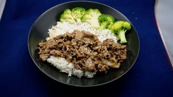 Spicy Beef Rice 辣牛肉飯