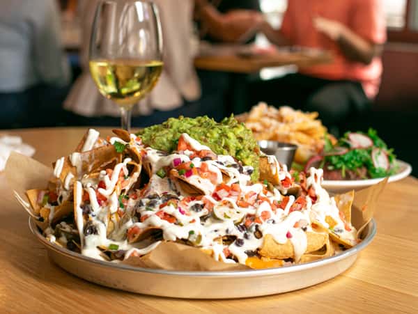 6TH STREET NACHOS
