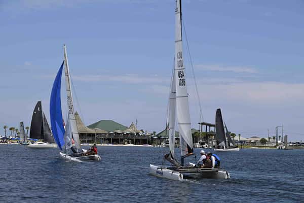 Sailing towards Juana's