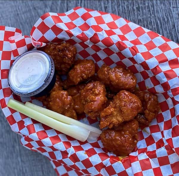 Boneless Wings (10)