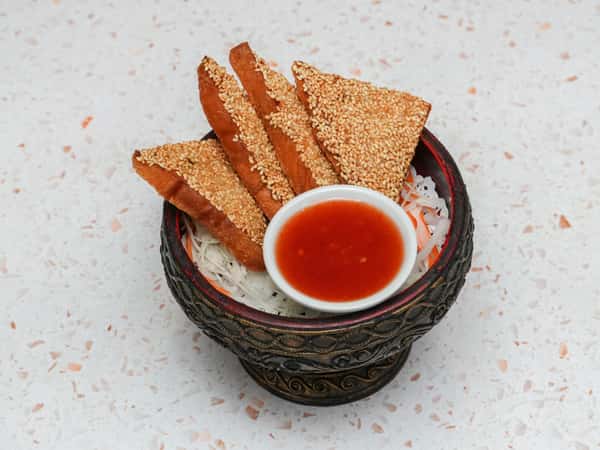 8. Kanom Pang Na Goong