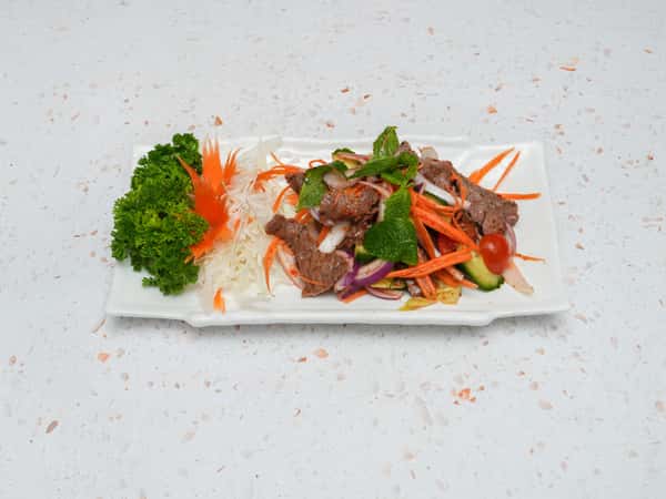 15. Yum Nua (Beef Salad)
