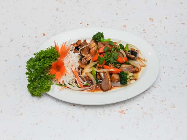 32. Pad Nam Mun Hoy