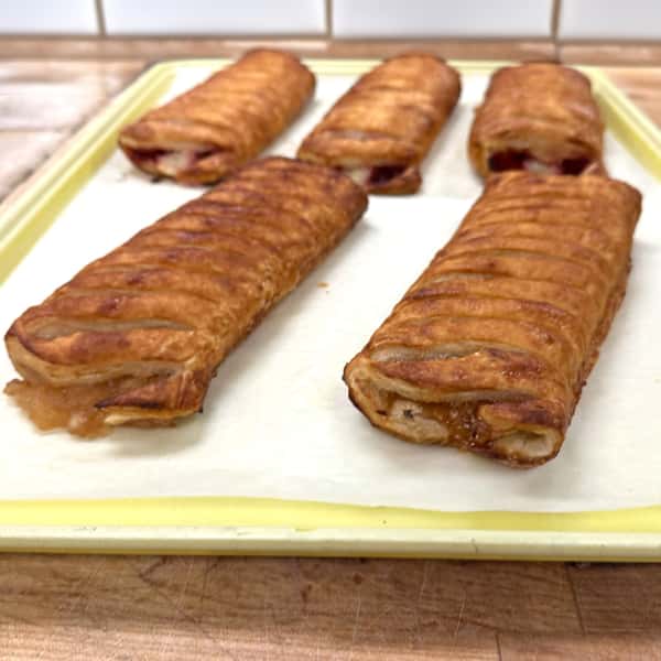 Apple or Cherry Strudel