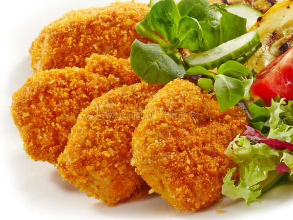 KIDS CHICKEN NUGGETS WITH RICE AND BROCCOLI