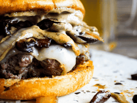 BLACK & BLUE BURGER