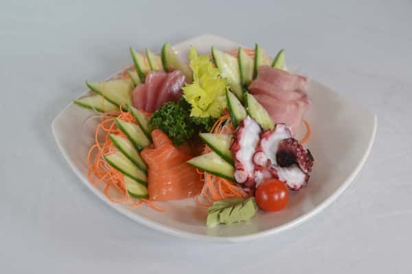 Tuna, Salmon, Hamachi 12 Pc Sashimi