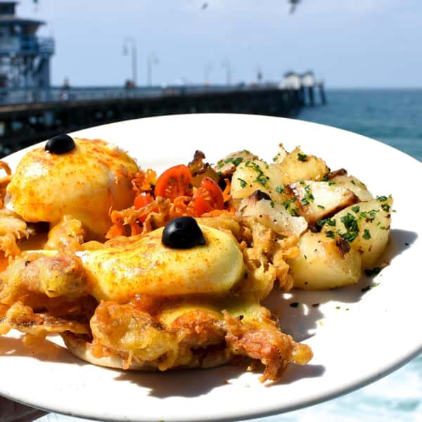Crab Benedict
