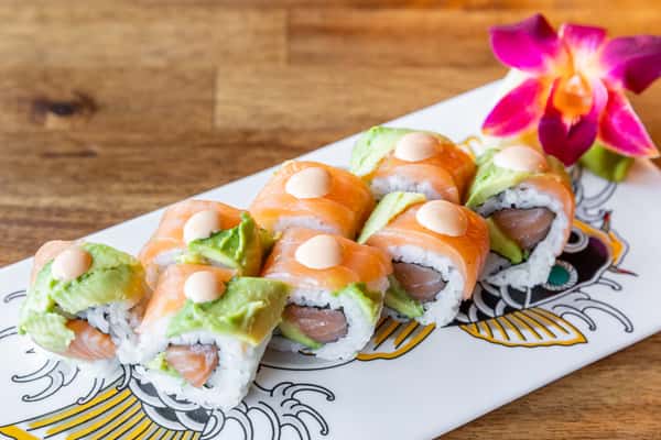 Salmon Avocado Roll