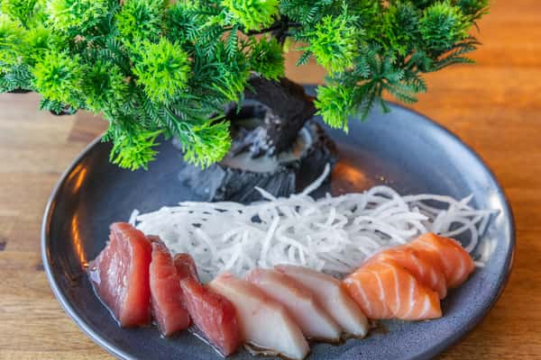 Sashimi Trio