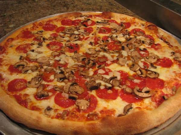pizza with mushrooms and pepperoni
