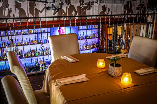 restaurant dining table