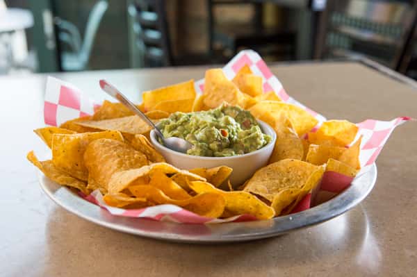 Chips & Guacamole