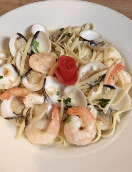 shrimp and clam pasta