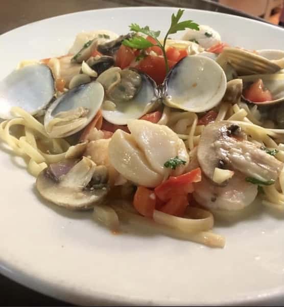shrimp and clam pasta