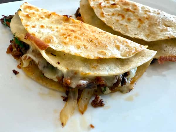 Quesadilla Campechana