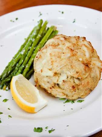 1/4 LB of jumbo lump crab meat mixed in our special blend of seasoning with asparagus and a lemon wedge