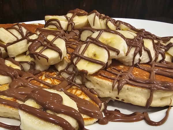 Nutella & Fruit Pancakes