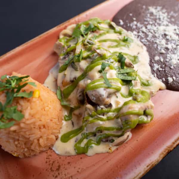 Pollo a La Crema