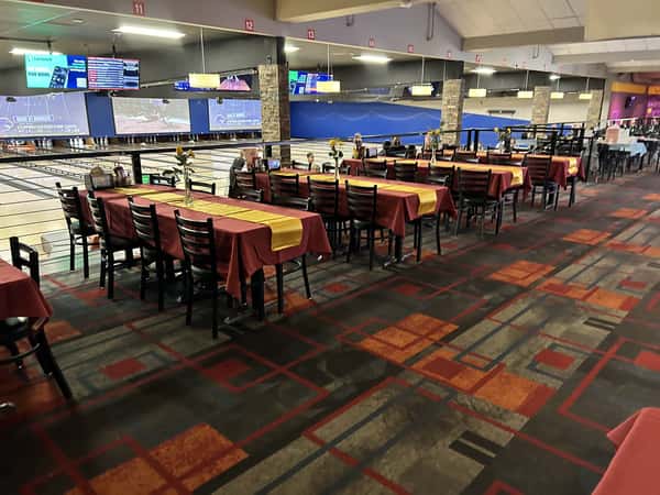 interior - dining area