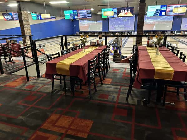 interior - dining area