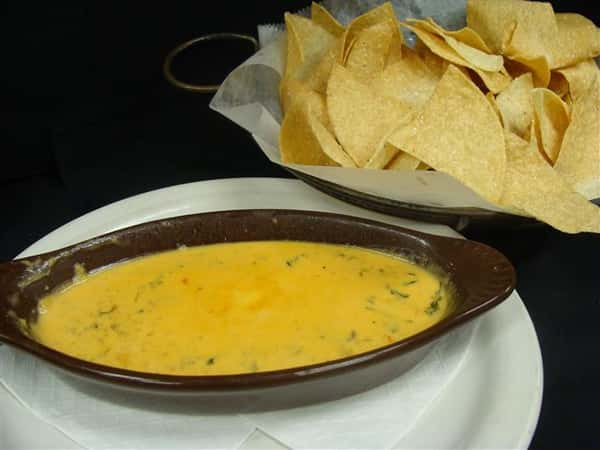 Chips and cheese dip