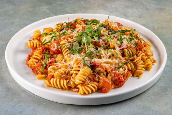 Tomato Burrata pasta