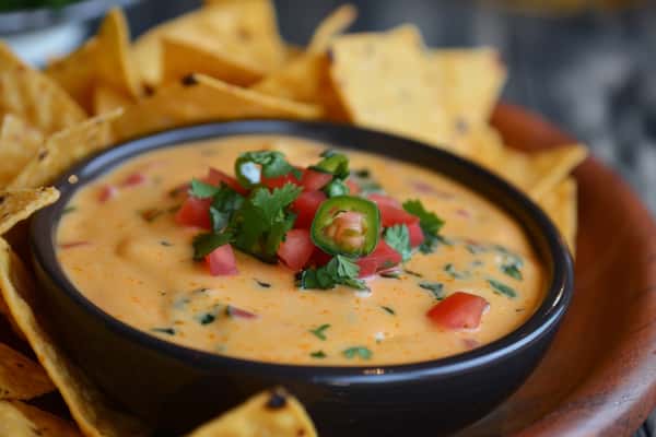 Queso & Chips