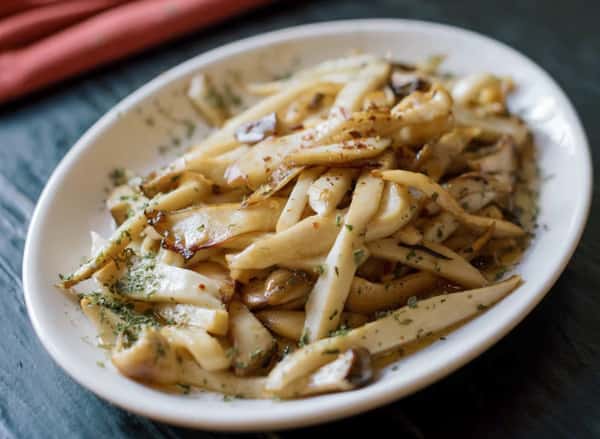 King Trumpeter Mushroom