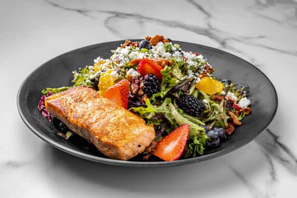 Salmon Berry Salad