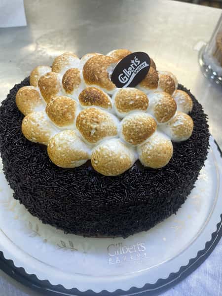 Cerna Cake