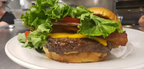 ** Classic Burger