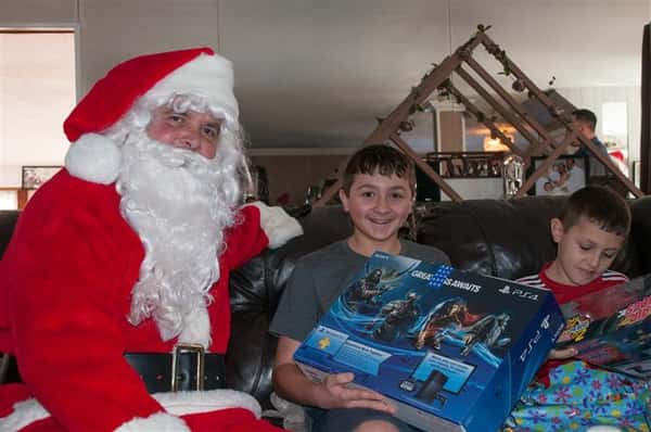 santa with children