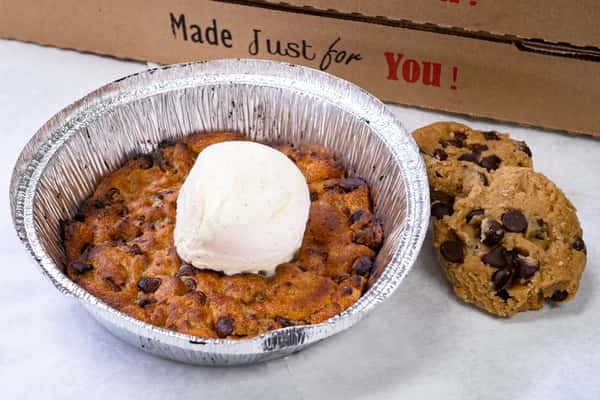 Chocolate Chip Cookie