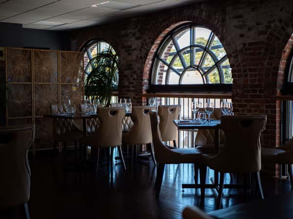 interior table and chairs