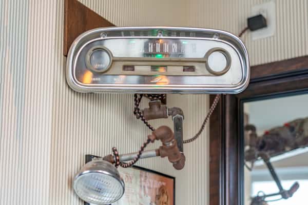 antique radio